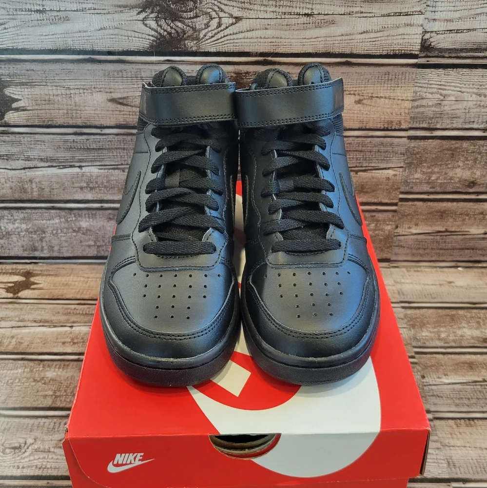 NEW Nike Court Borough Mid 2 - Picture 2 of 9